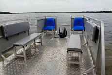 Self-propelled pontoons and pontoon motorboat